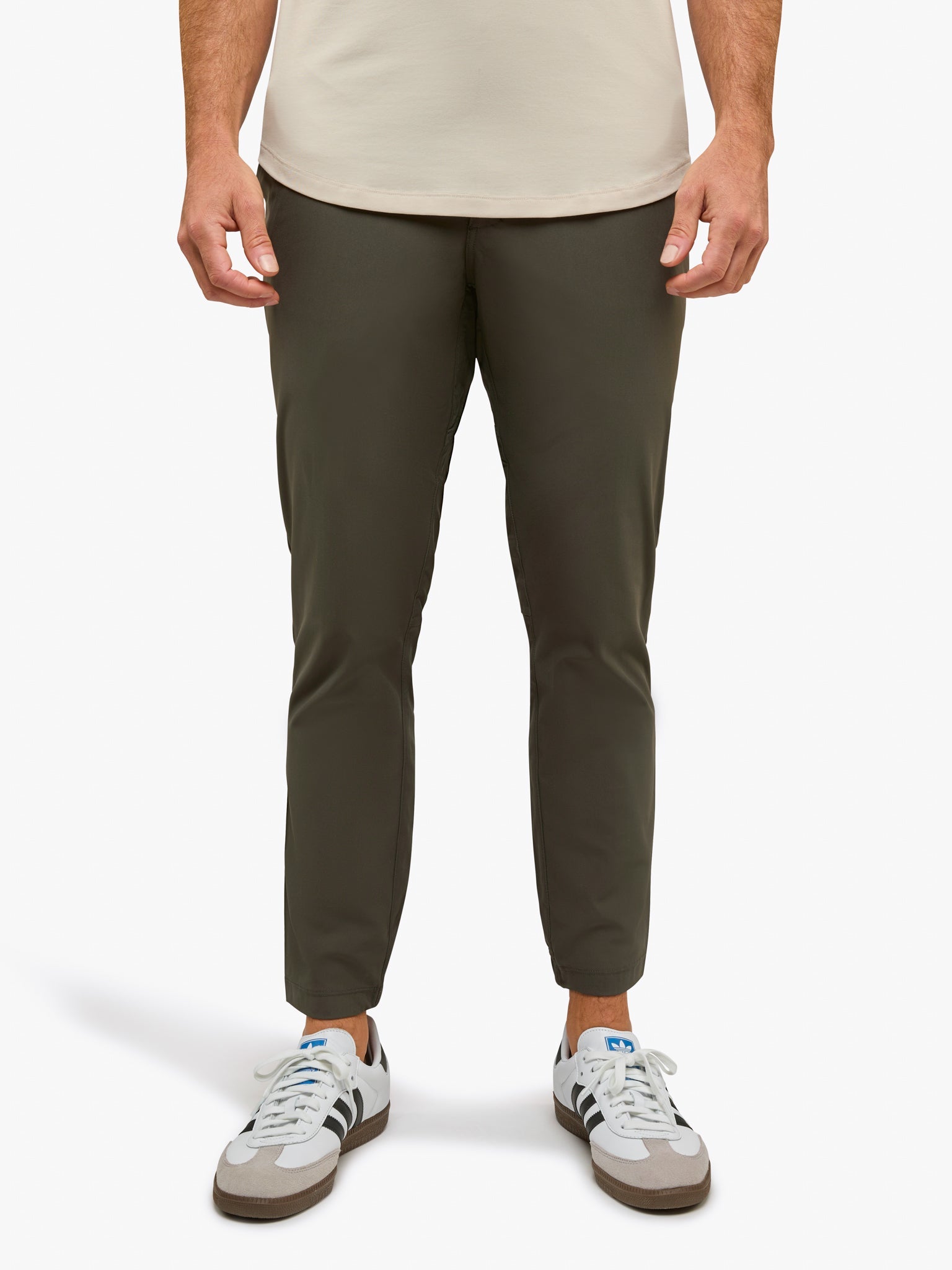 AO Jogger Pant | Dark Pine Slim-fit Versaknit®