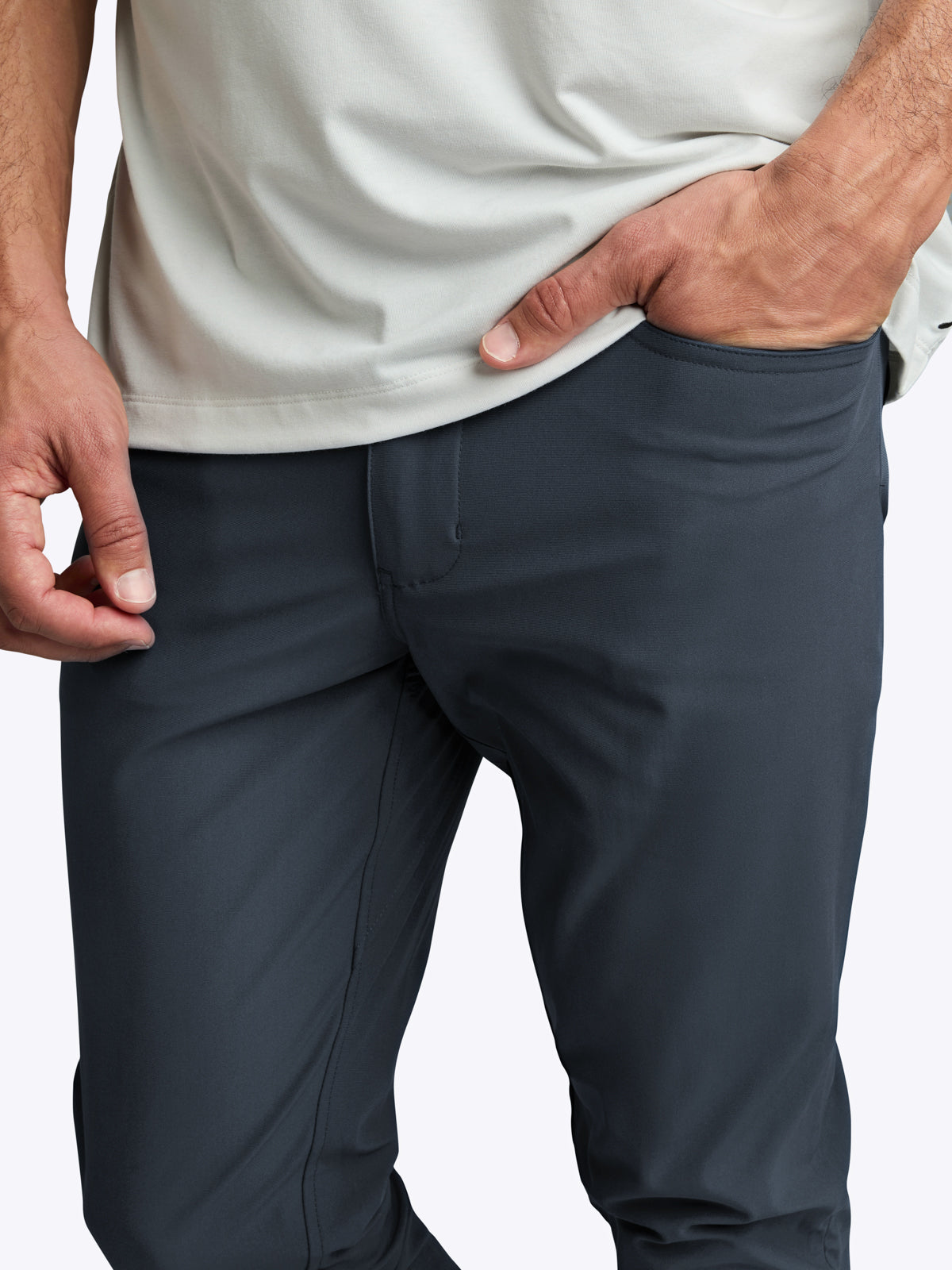 AO 5-Pocket Pant | Iron Navy Slim-Fit Versaknit®