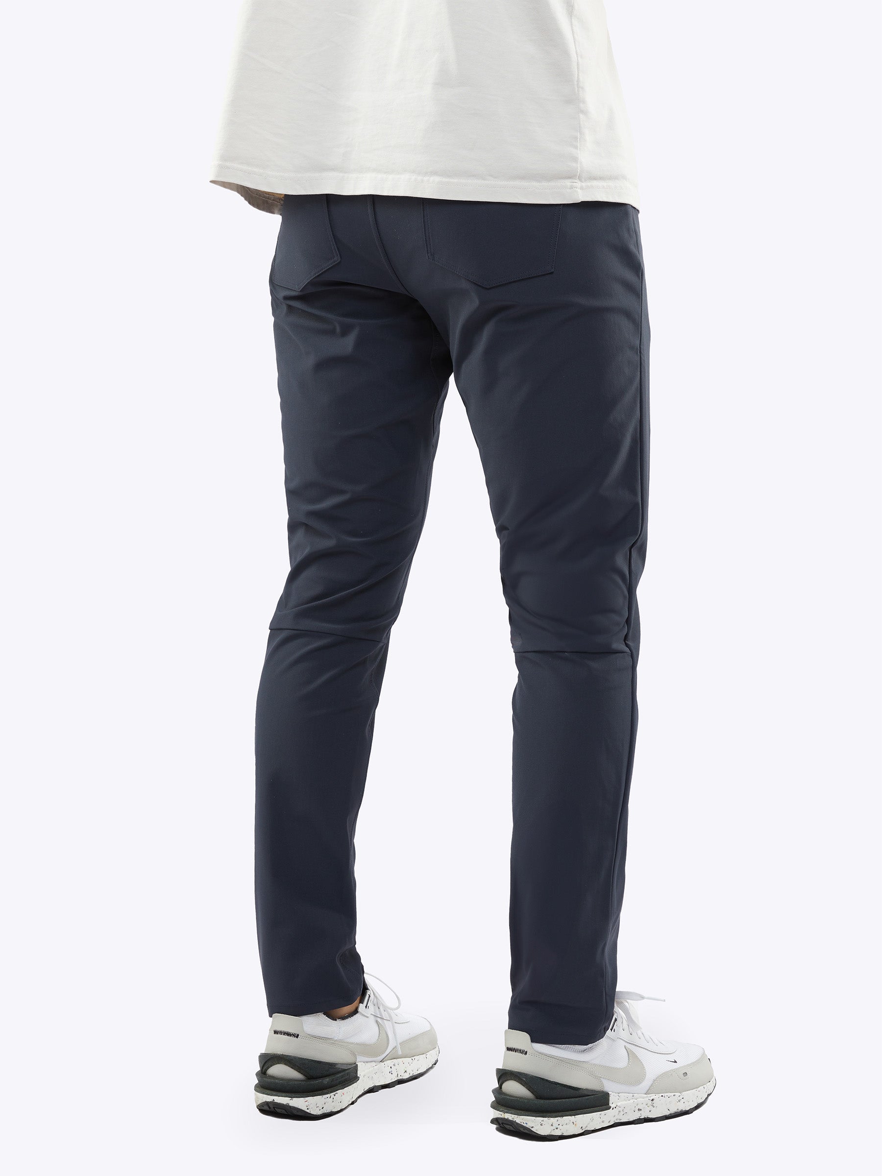 AO 5-Pocket Pant | Obsidian Slim-Fit Versaknit™