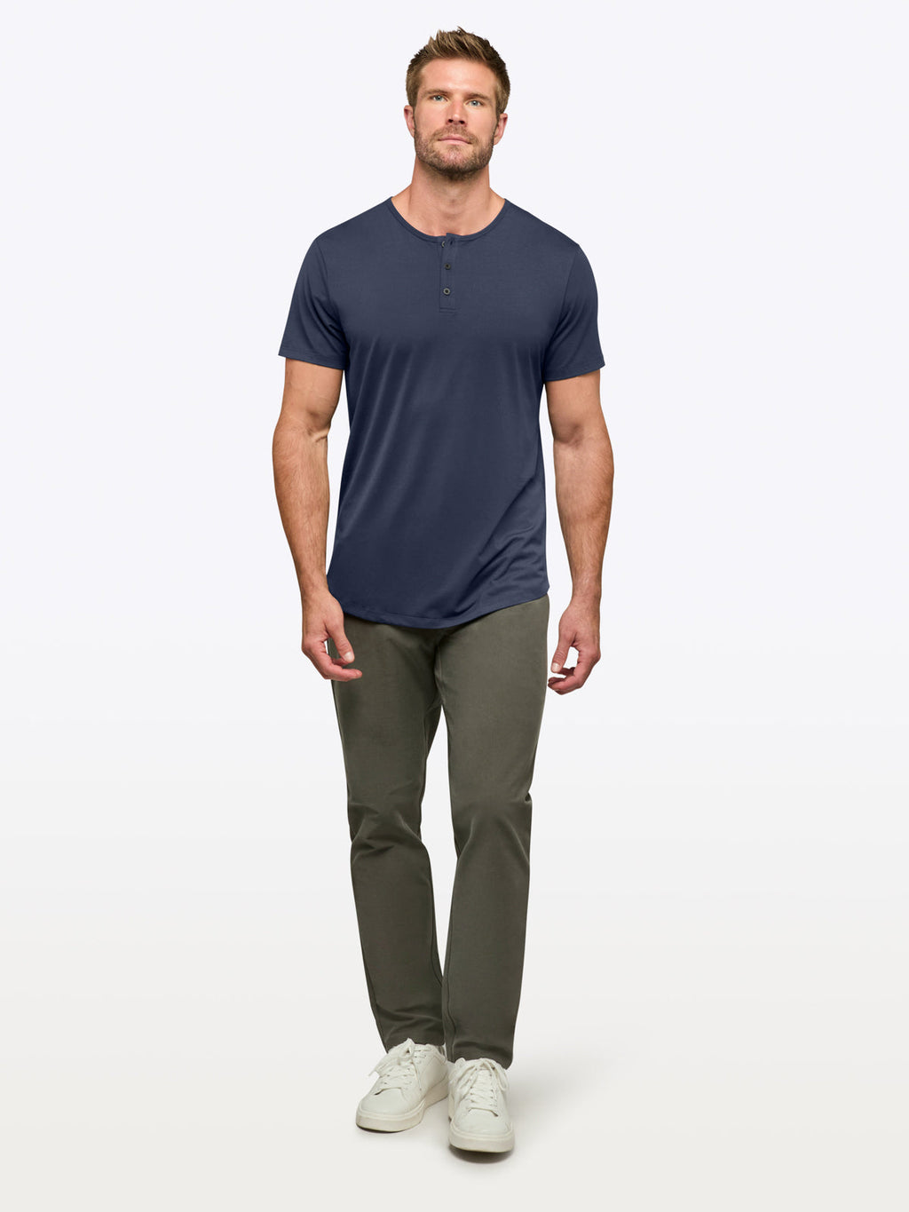 [info]--Davey is 6’2, 200lbs and wears a size XL